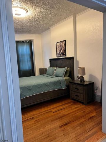 175 3Rd St, Newark City, NJ 07107