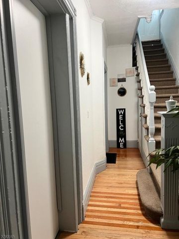 175 3Rd St, Newark City, NJ 07107