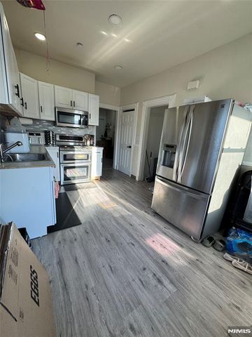 274 18th Street 278, Paterson, NJ 07524