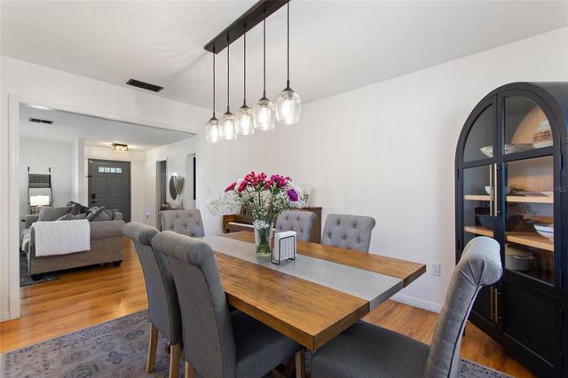 7853 ROLLING GROVE DRIVE E, Lakeland, FL 33810