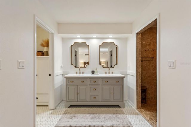 7853 ROLLING GROVE DRIVE E, Lakeland, FL 33810