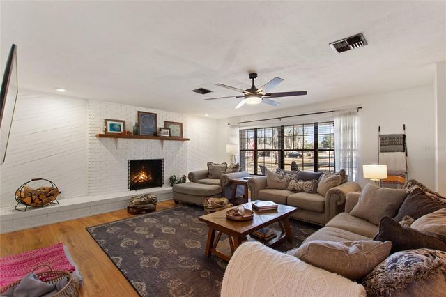 7853 ROLLING GROVE DRIVE E, Lakeland, FL 33810