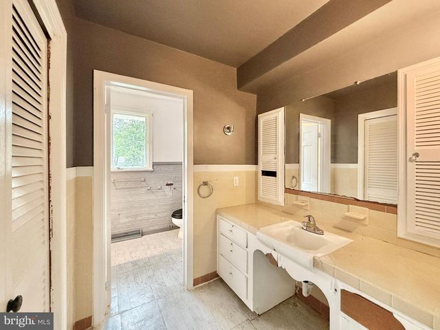 2438 E MAIN ST, Millville, NJ 08332