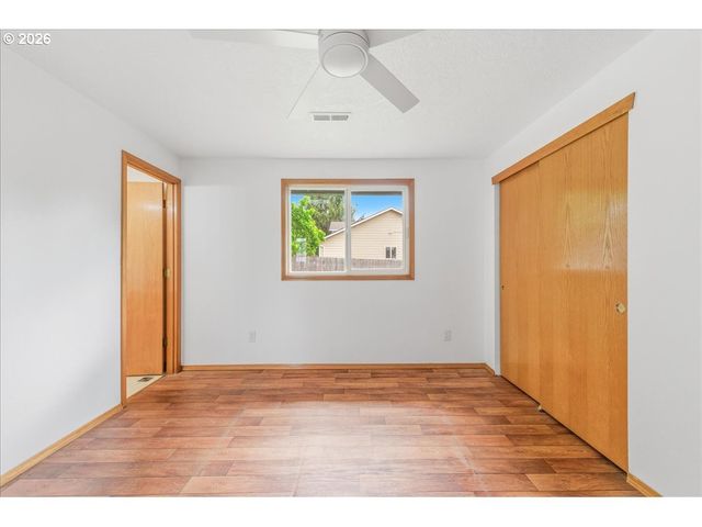 6658 Se GRACE St, Hillsboro, OR 97123