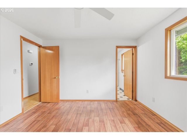6658 Se GRACE St, Hillsboro, OR 97123