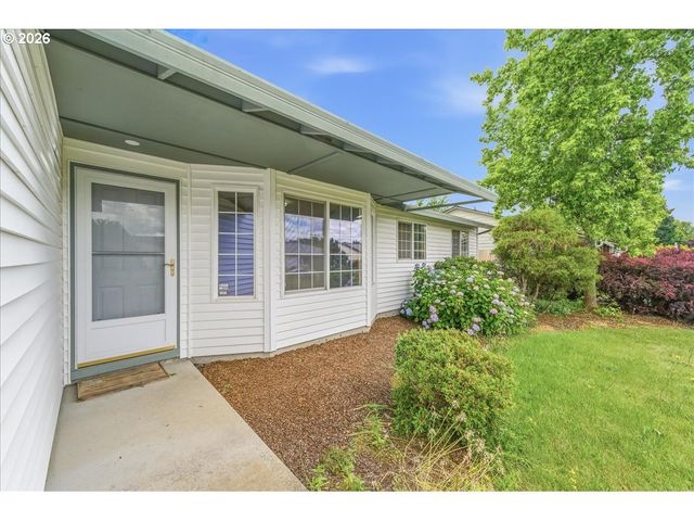 6658 Se GRACE St, Hillsboro, OR 97123