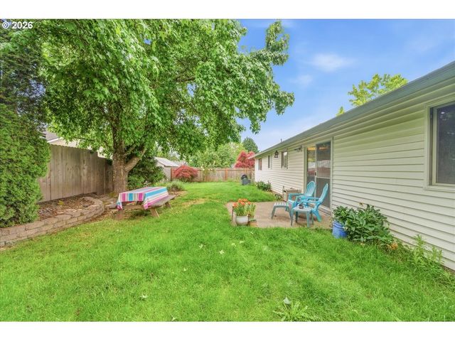 6658 Se GRACE St, Hillsboro, OR 97123