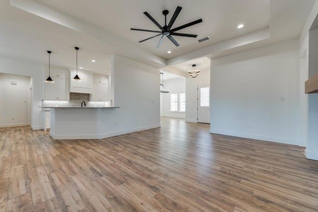 1813 N County Rd 1112, Midland, TX 79706