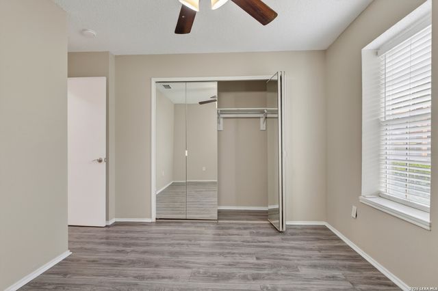 10254 Dover Rdg Apt 806, San Antonio, TX 78250