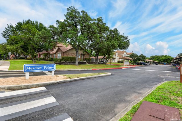 10254 Dover Rdg Apt 806, San Antonio, TX 78250