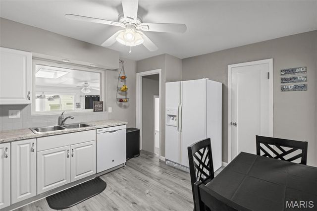 9814 Huntingdon Lane, St Louis, MO 63123
