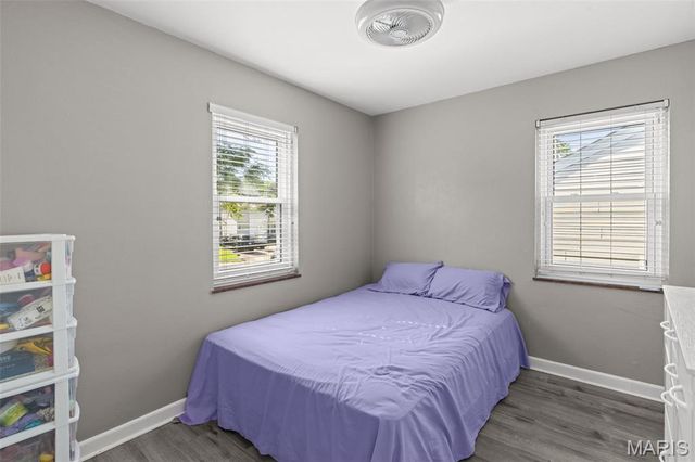 9814 Huntingdon Lane, St Louis, MO 63123