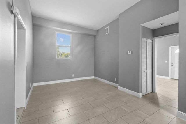 1401 Division Avenue, West Palm Beach, FL 33401