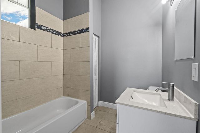1401 Division Avenue, West Palm Beach, FL 33401