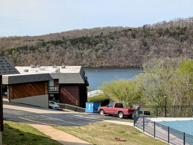 150 Sunken Forest Dr. 3-134, Forsyth, MO 65653