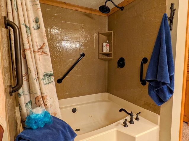 150 Sunken Forest Dr. 3-134, Forsyth, MO 65653