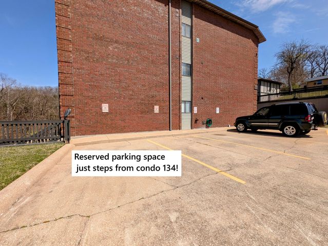 150 Sunken Forest Dr. 3-134, Forsyth, MO 65653