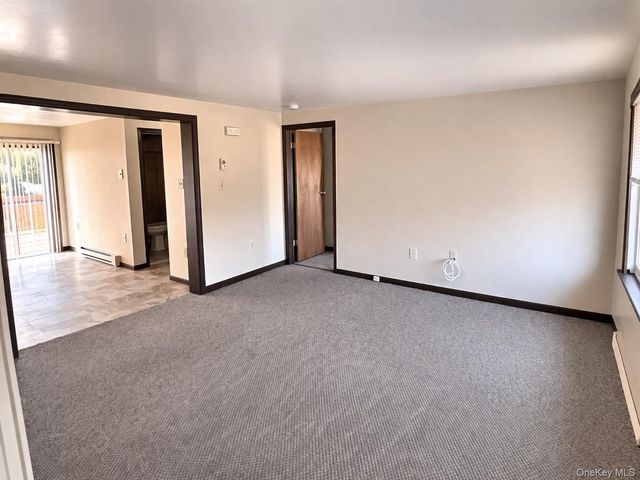 69 Old Unionville Road 4, Wallkill, NY 12589