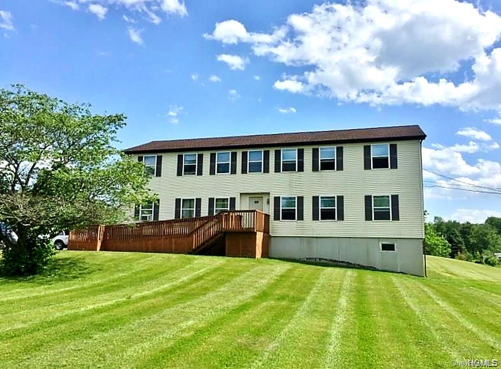 69 Old Unionville Road 4, Wallkill, NY 12589