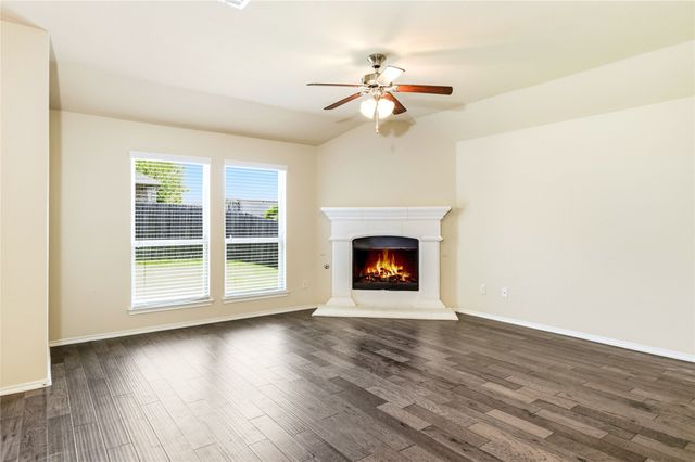 945 Lake Woodland Drive, Little Elm, TX 75068