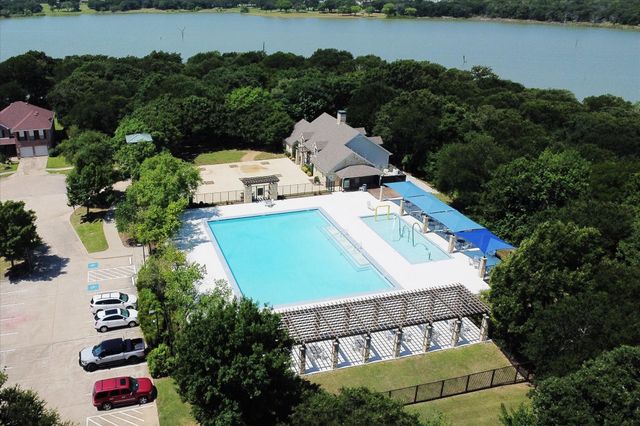 945 Lake Woodland Drive, Little Elm, TX 75068