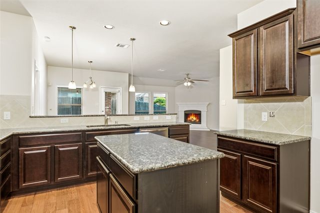 945 Lake Woodland Drive, Little Elm, TX 75068