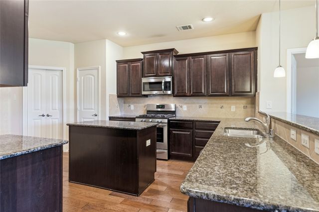 945 Lake Woodland Drive, Little Elm, TX 75068
