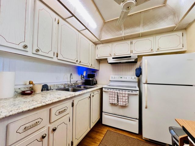 364 Camden P, West Palm Beach, FL 33417