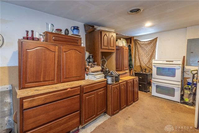 8570 S 1st Street, Bethel Twp, OH 45371