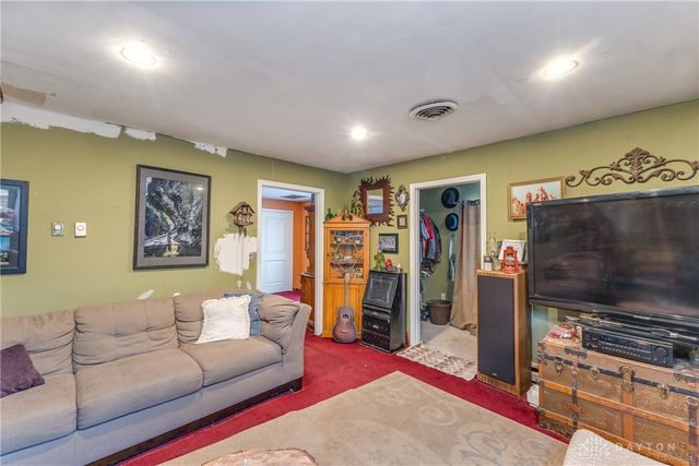 8570 S 1st Street, Bethel Twp, OH 45371