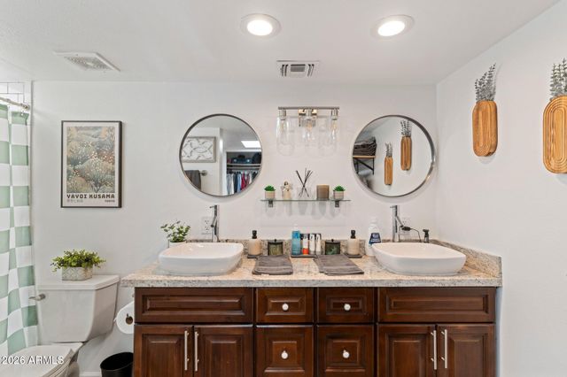 3637 E MONTEROSA Street 17, Phoenix, AZ 85018