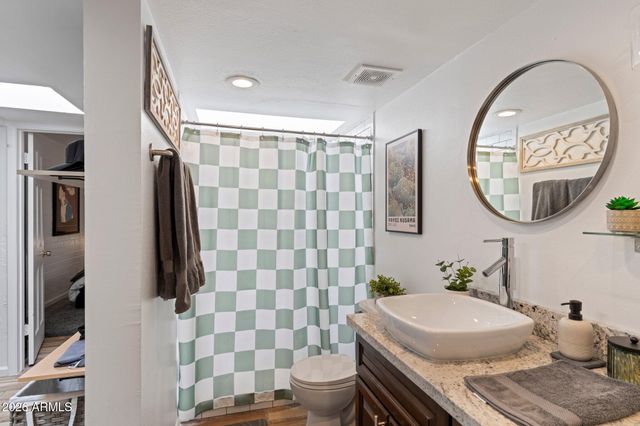 3637 E MONTEROSA Street 17, Phoenix, AZ 85018