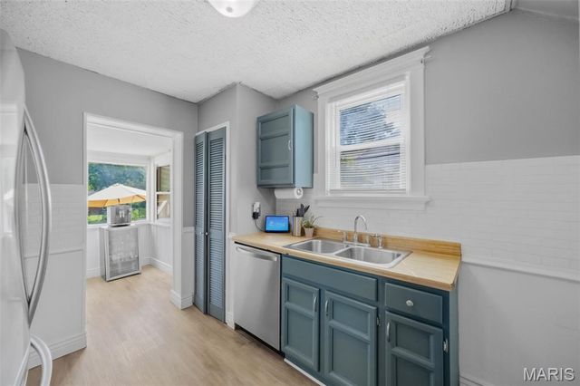 8510 S Laclede Station, St Louis, MO 63123