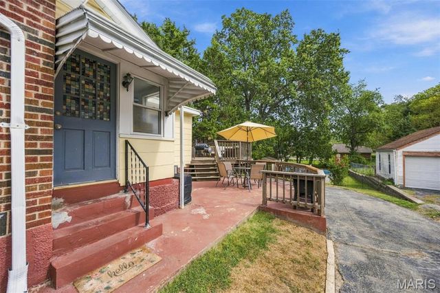 8510 S Laclede Station, St Louis, MO 63123