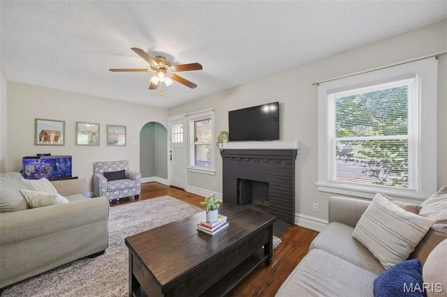 8510 S Laclede Station, St Louis, MO 63123