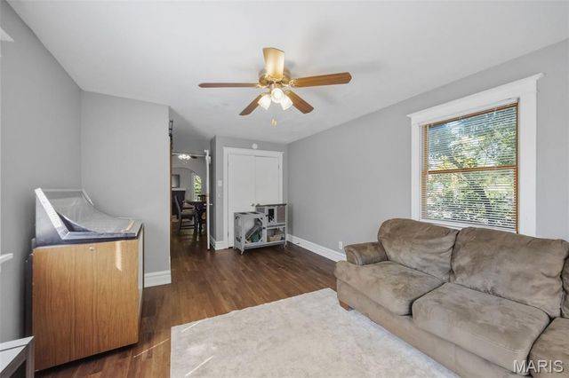 8510 S Laclede Station, St Louis, MO 63123