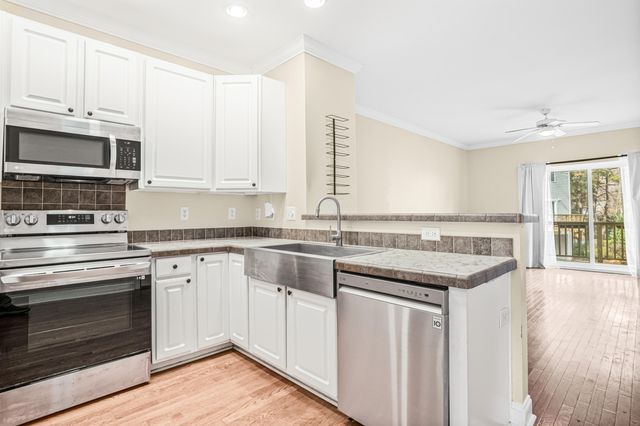 1829 Dogwood Road 504, Charleston, SC 29414