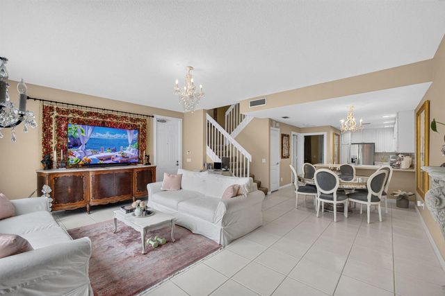 213 Barcelona Drive, Jupiter, FL 33458