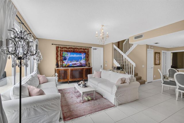 213 Barcelona Drive, Jupiter, FL 33458