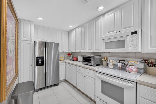 213 Barcelona Drive, Jupiter, FL 33458