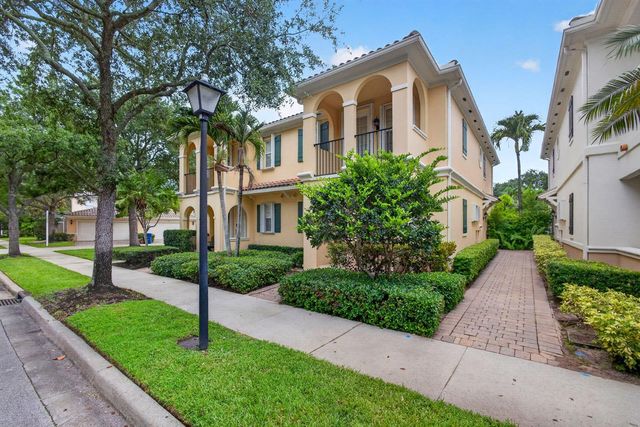 213 Barcelona Drive, Jupiter, FL 33458