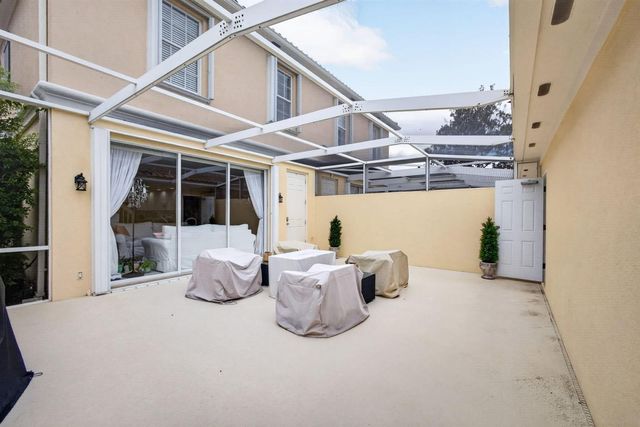 213 Barcelona Drive, Jupiter, FL 33458