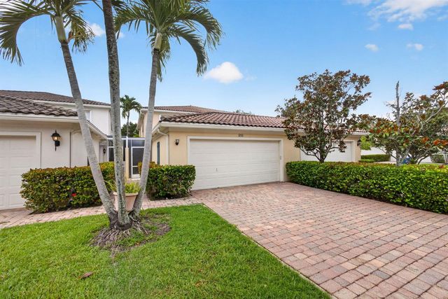 213 Barcelona Drive, Jupiter, FL 33458