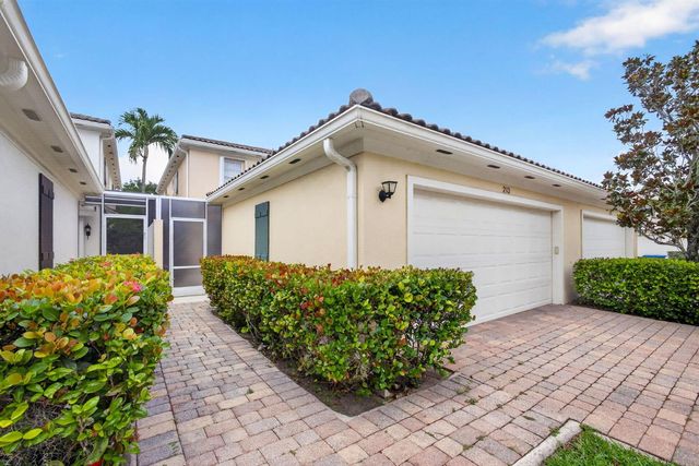213 Barcelona Drive, Jupiter, FL 33458