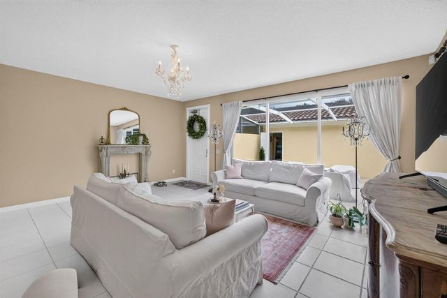 213 Barcelona Drive, Jupiter, FL 33458