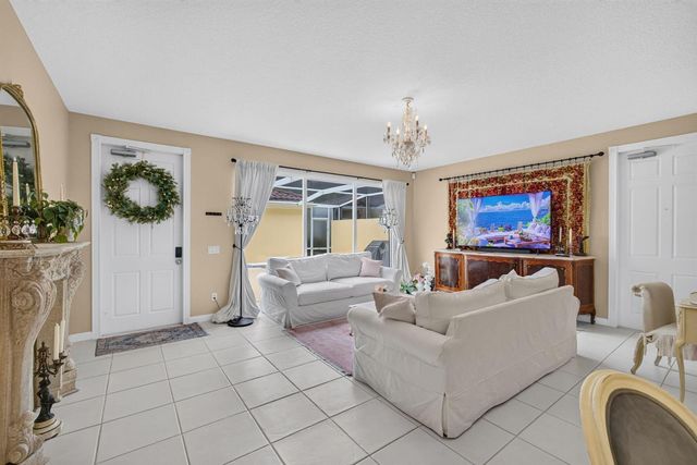 213 Barcelona Drive, Jupiter, FL 33458