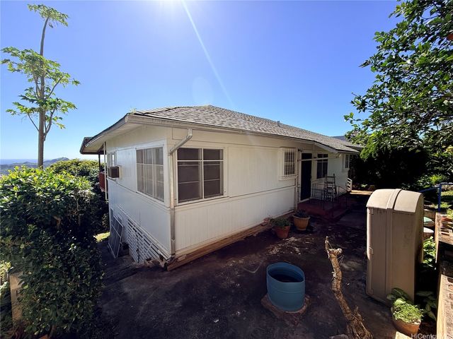 3655 Nihipali Place, Honolulu, HI 96816