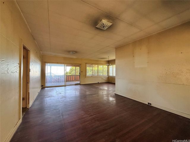 3655 Nihipali Place, Honolulu, HI 96816