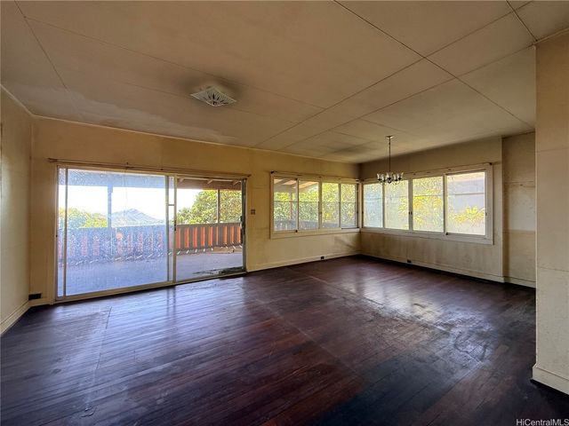 3655 Nihipali Place, Honolulu, HI 96816