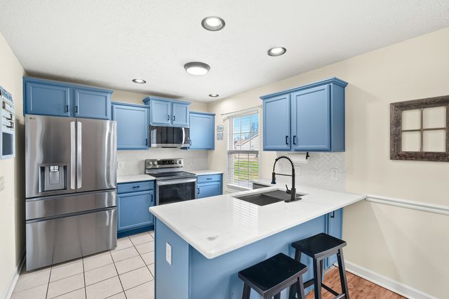 116 Sarong Ct, Christiana, TN 37037